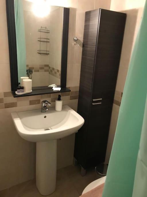Ferienwohnung Kyparissia Cozy Flat - 5Mins Walking From Beach Exterior foto